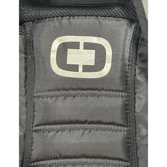 OGIO Metro Street Backpack Black/Gray - Picture 5 of 14